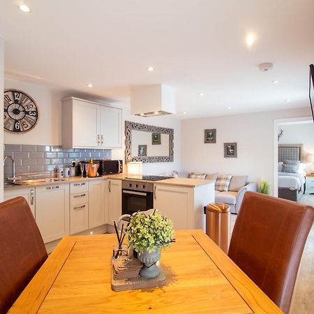 Luxury Five Star Cottage One Tantobie Quarto foto