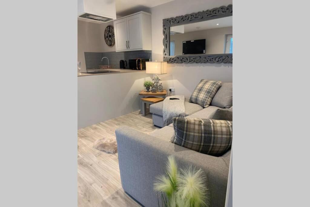 Luxury Five Star Cottage One Tantobie Exterior foto
